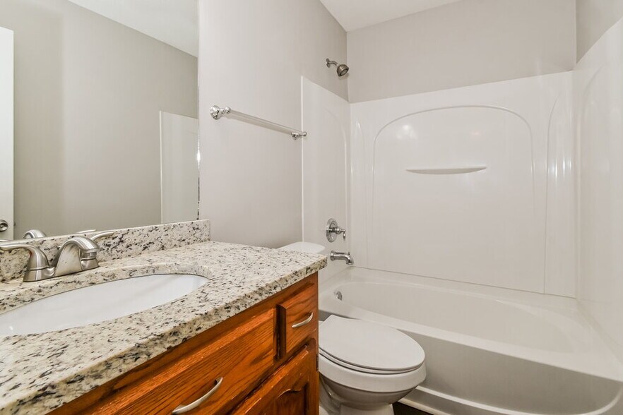 Building Photo - 5678 Kuykendall Dr