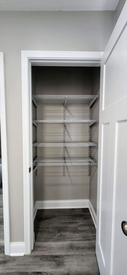 Building Photo - Brand new rehab luxury coach house in Albany Park