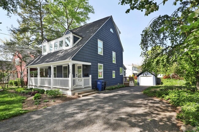 Building Photo - 125 S Knox St