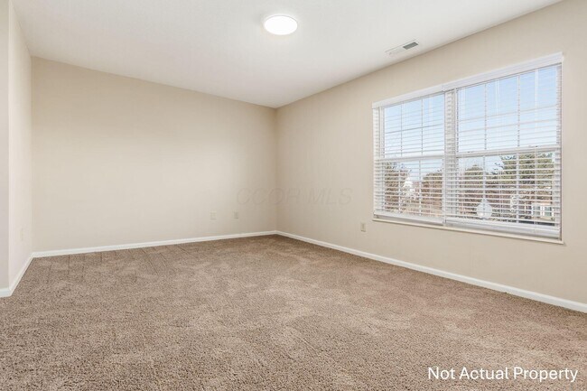 Building Photo - 4981 Stratford Pine Ln