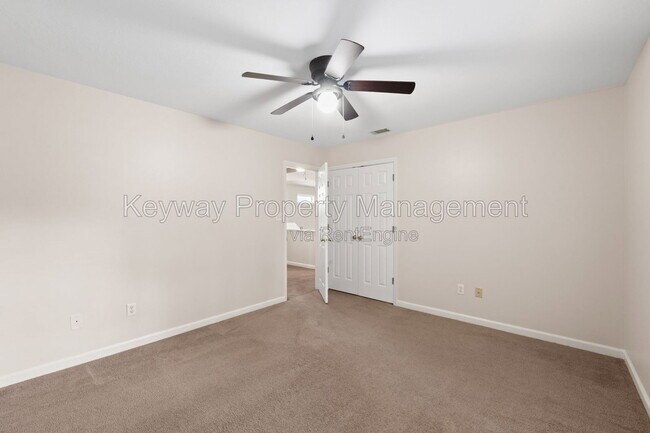 Building Photo - 4011 Oellerich St