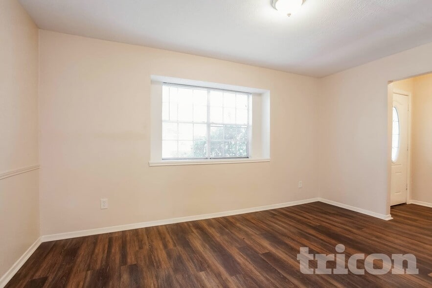 Building Photo - 12119 Fawnway Dr