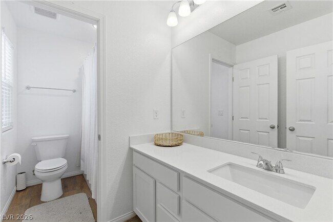Building Photo - 6571 Dove Pt Pl