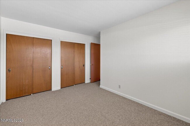 Building Photo - 106 Smithridge Park