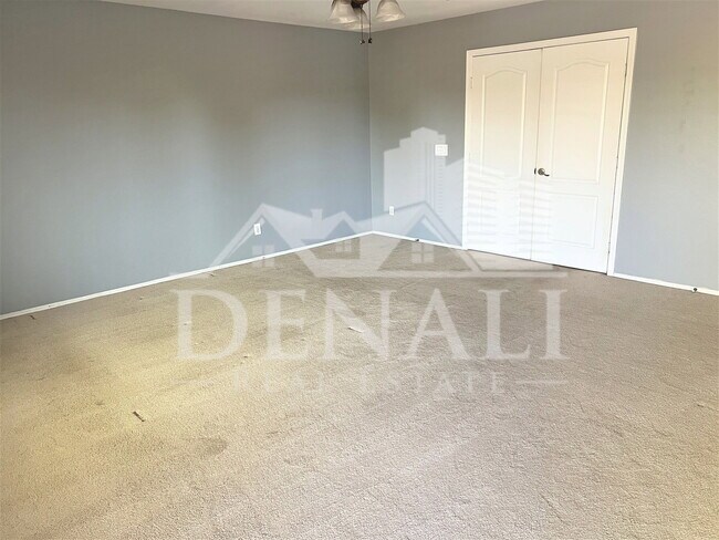 Building Photo - 2520 N 109th Ave