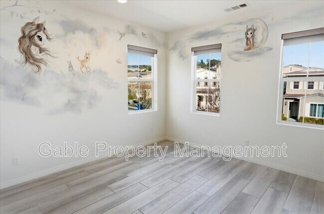 Building Photo - 27623 Solana Wy