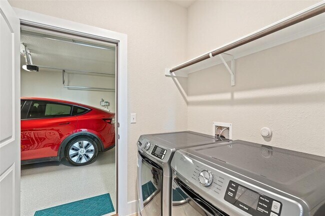 Building Photo - 8419 Laughlin Ln