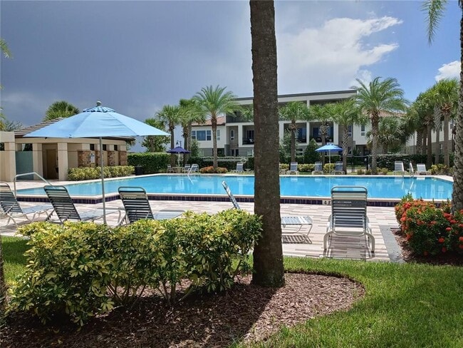 Building Photo - 10090 Sunnifa Aly