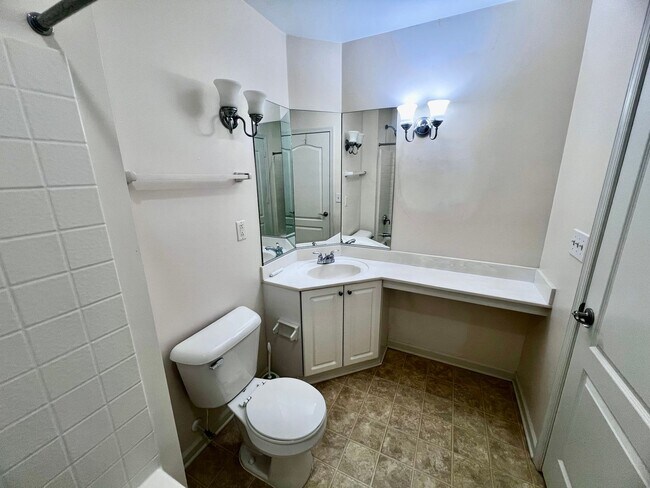 Building Photo - Beautifully Remodeled Corner Condo with Dual Primary Suites in The Villas at Bellamy