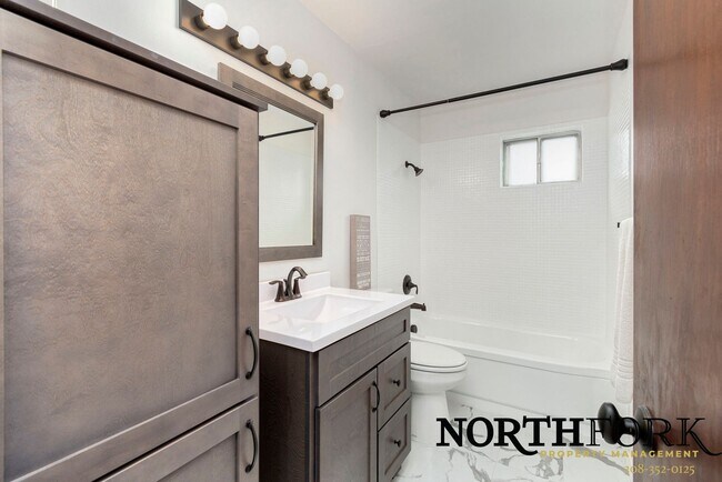 Building Photo - 4-Bedroom Home with Pasture Option in Nampa