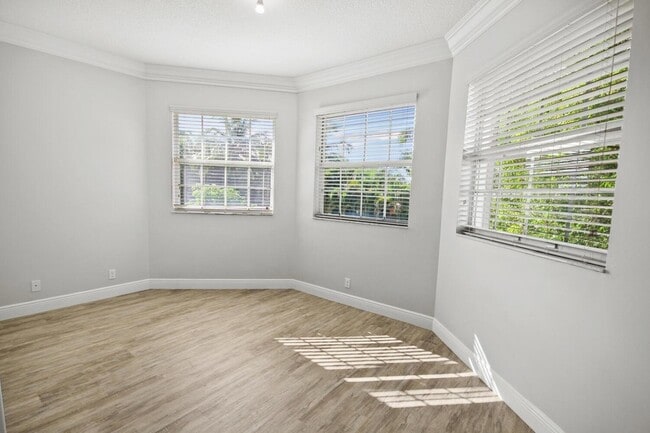 Building Photo - 9845 Cobblestone Creek Dr