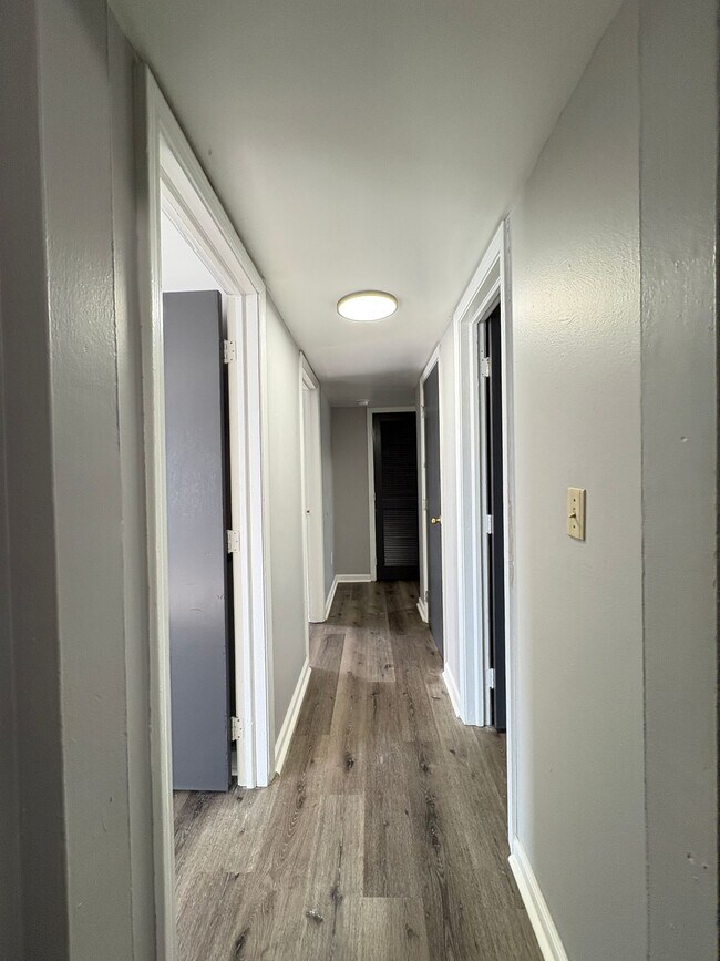 Building Photo - Bellagio West Living I