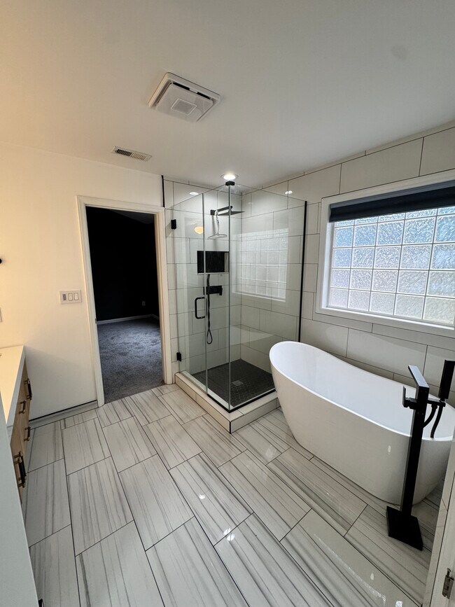 Building Photo - 2525 Blackwolf Run Ln