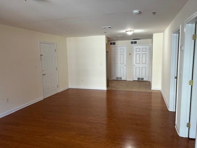 Building Photo - 1031 Clinton St