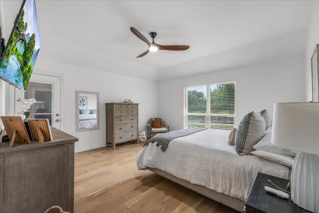 Building Photo - Luxury Lease on 1+ Acre with Saltwater Pool & Workshop in Ponder ISD!