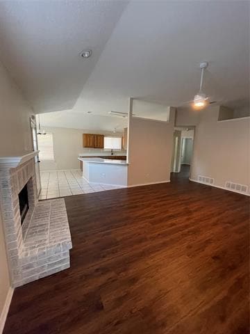 Building Photo - 2149 Willowood Dr