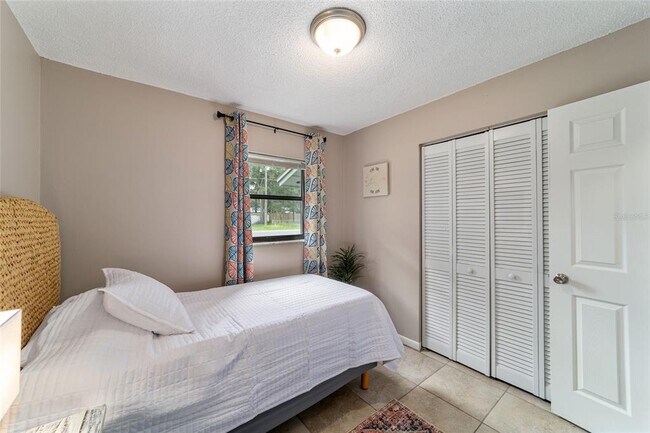 Building Photo - 7642 SW 80th St
