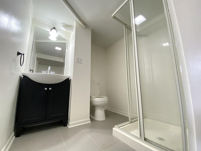 Building Photo - 2512 18th Ave NW