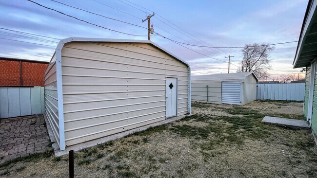 Building Photo - Snyder’s Sweet Spot: Modern Comfort Meets Country Charm