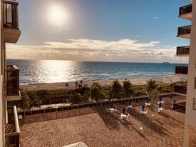 Building Photo - 6039 Collins Ave
