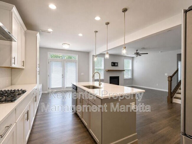Building Photo - 101 Honeydew Ln