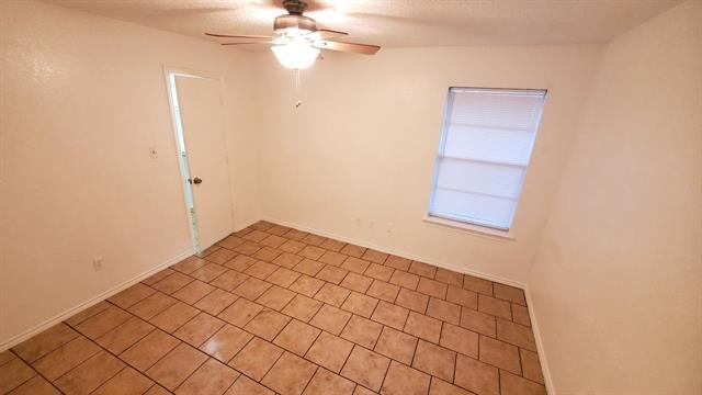 Building Photo - 3427 Republic Dr