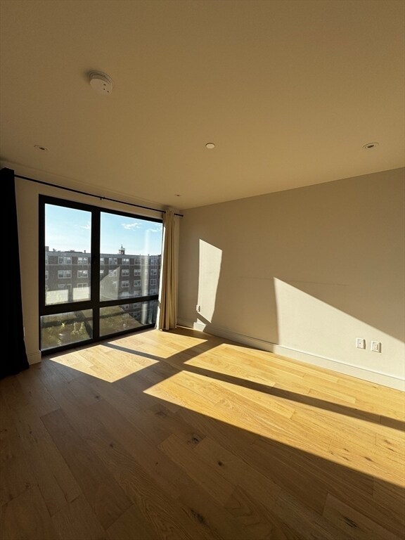 Building Photo - 1 Nevins Hill Way