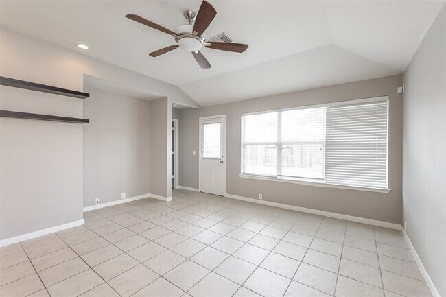 Building Photo - 16522 Grenada Falls Dr