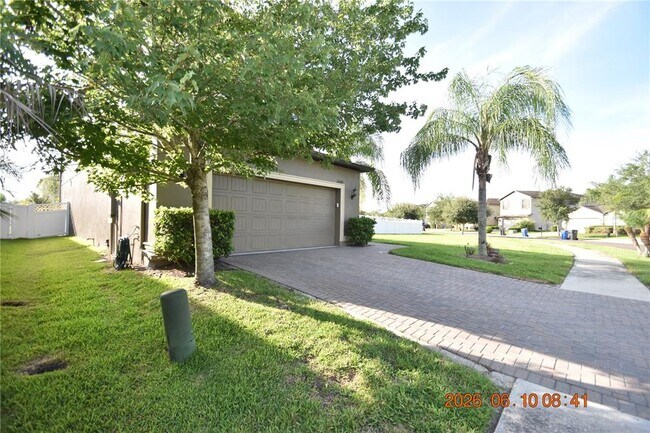 Building Photo - 20019 Date Palm Way