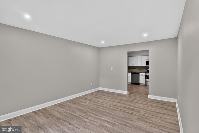 Building Photo - 1807 Silver Ct