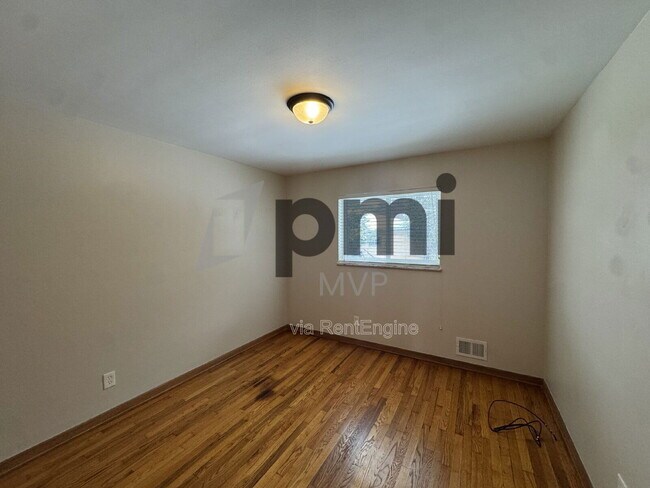 Building Photo - 312 Highfield Dr