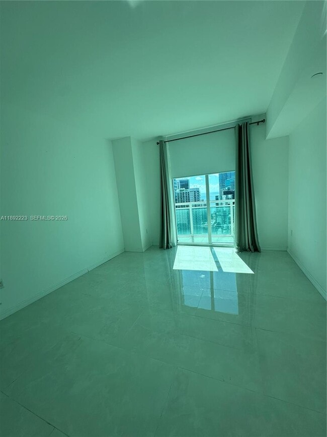 Building Photo - 951 Brickell Ave