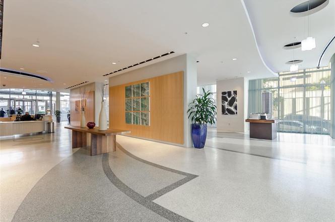 Building Photo - 150 E Robinson St