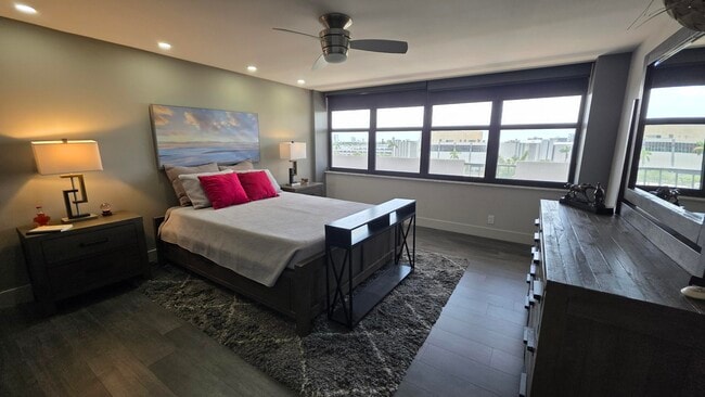 Building Photo - 936 Intracoastal Dr