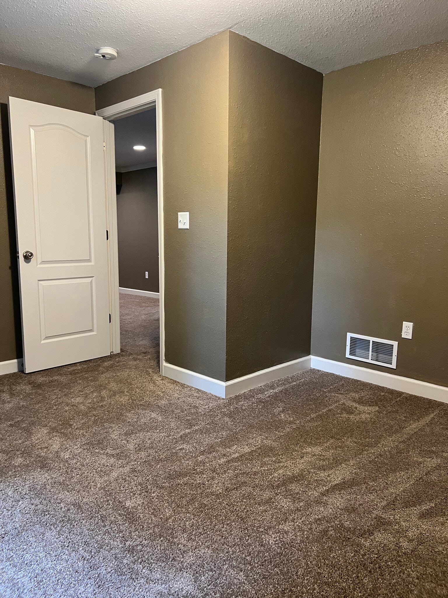 Bedroom 5 (downstairs) - 4701 Rainbow Trout Dr