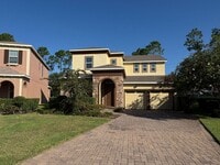 Building Photo - 5 Bedroom 4 Bathroom Family Home at Windst...