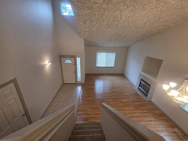 Building Photo - 4373 Hearth St NE