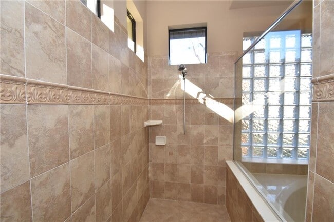 Building Photo - 17 Egret Dr