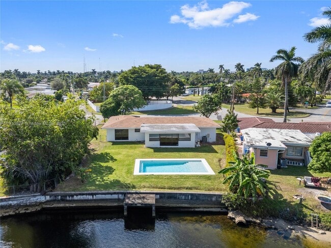 Building Photo - 317 N 31st Ave