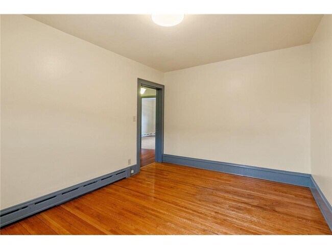 Building Photo - 2302 1/2 Blaisdell Ave