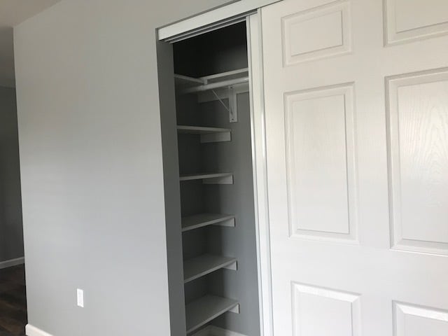 Building Photo - KENSINGTON STUDIO $2200 UTILITIES INCLUDED
