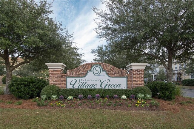 Building Photo - 313 Lakeview Dr