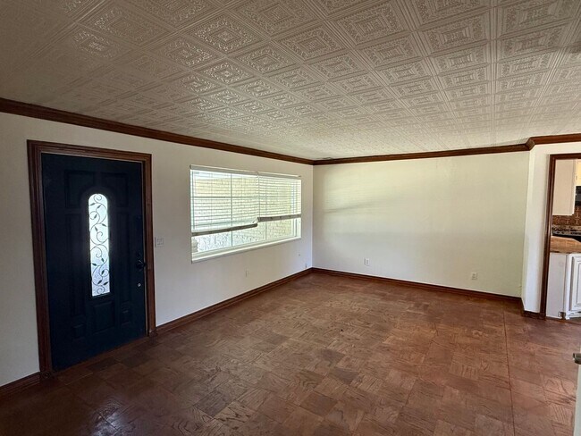 Building Photo - 1833 Westminster Pl