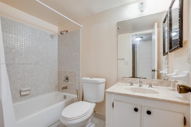 Building Photo - 608 SW Natura Blvd