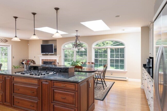 Building Photo - 4 Elliston Rd