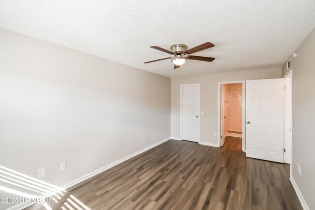 Building Photo - 11512 Dandelion Way