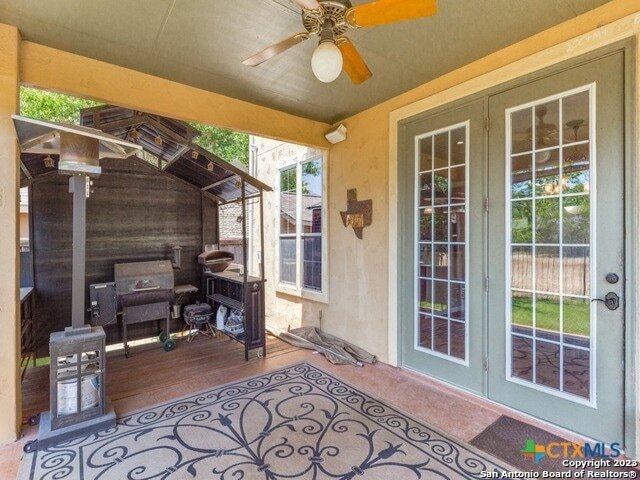 Building Photo - 109 Clear Water