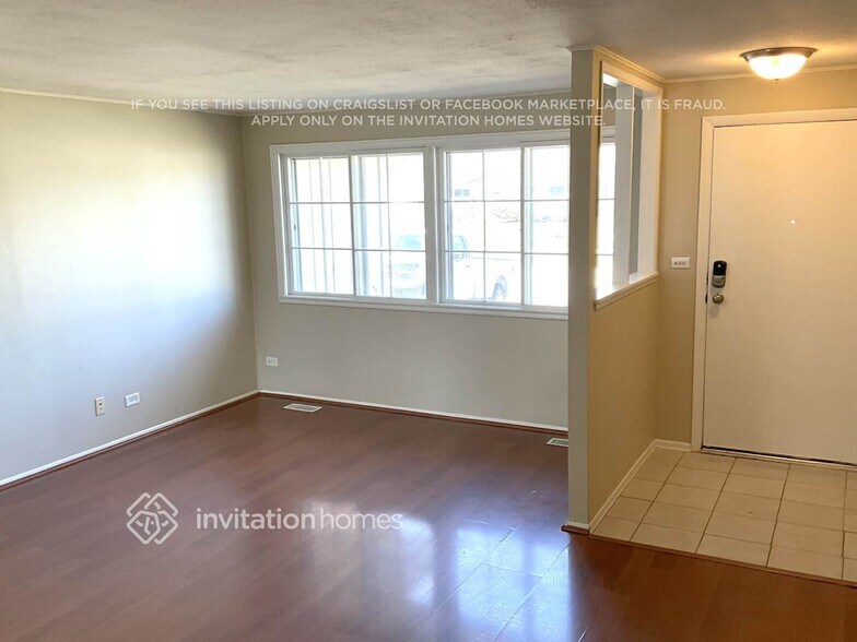 Building Photo - 433 Janine Ln