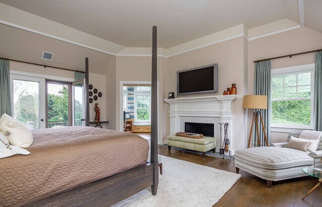 Building Photo - 32 Sagg Rd