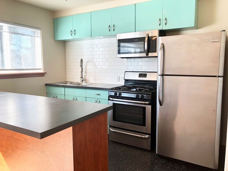 Interior Photo - East River Terrace